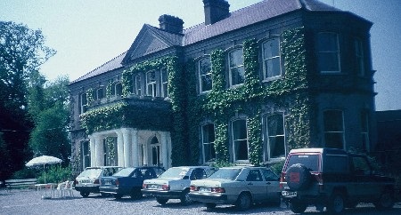 Finnstown House